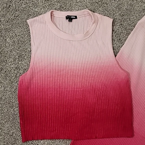 Matching Set - Picture 2 of 4